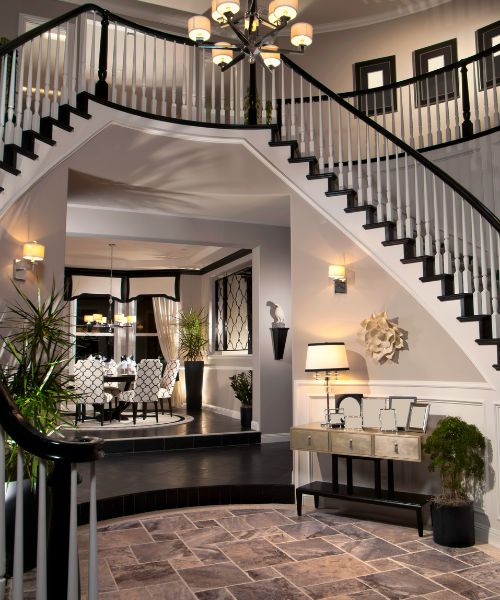 Proyek Interior Rumah Tinggal dengan Gaya Klasik Elegan